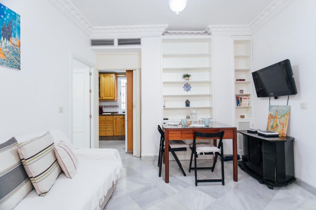 Cozy And Bright- 1Bd 1Bth - La Alfalfa Севілья Екстер'єр фото