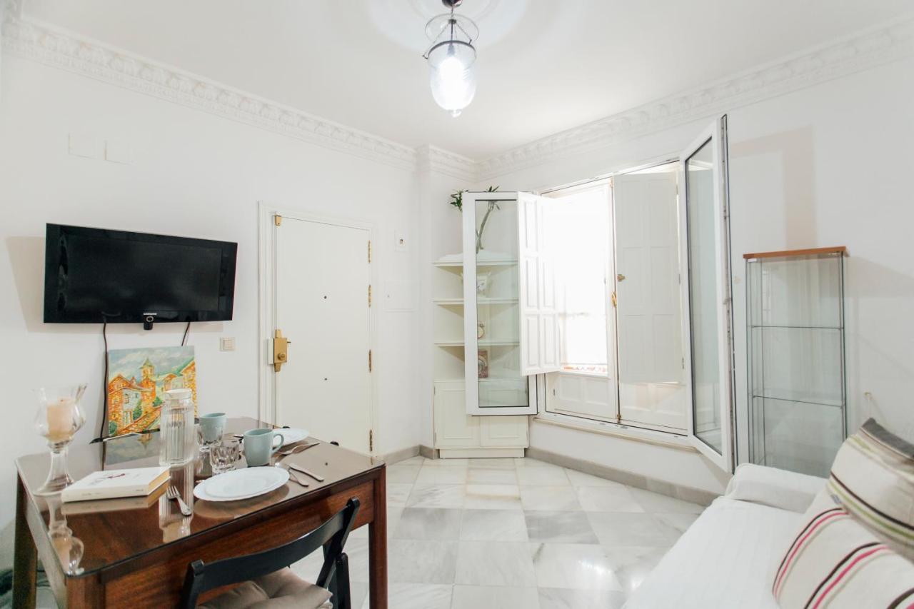Cozy And Bright- 1Bd 1Bth - La Alfalfa Севілья Екстер'єр фото